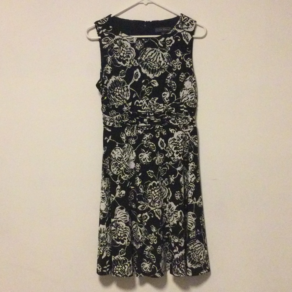 Sleeveless Floral Dress